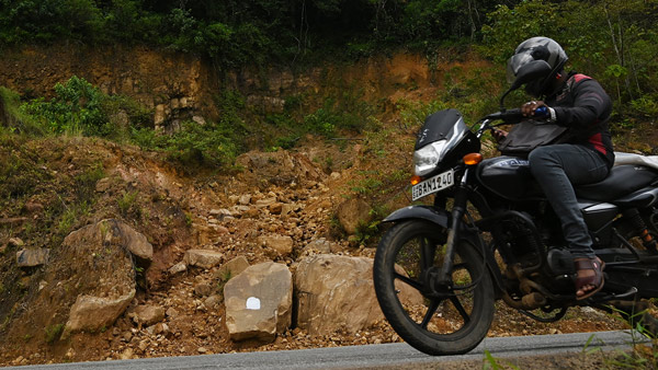 Sri Lanka: Manorathna Pushes Back Against Landslides