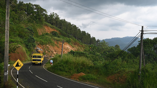 Sri Lanka: Manorathna Pushes Back Against Landslides