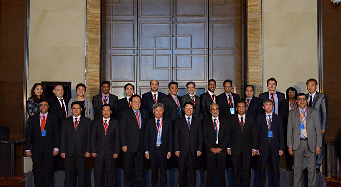 The 1st Chief Negotiators' Meeting was held in Kunming on November 28, 2014